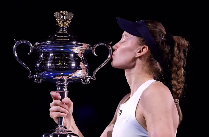  Elena Rybakina defeats Aryna Sabalenka to claim the Australian Open.
