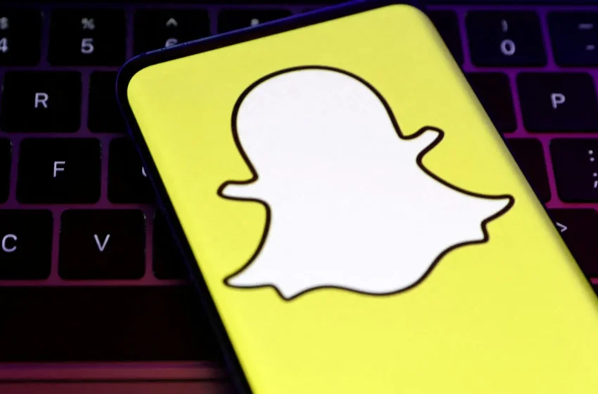  Snapchat’s owner is cutting 1,000 jobs, saying that AI will help reduce repetitive tasks.