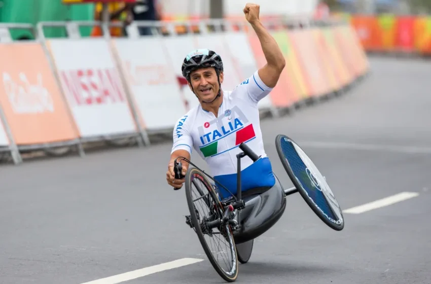  Alex Zanardi, italian champion-turned-Paralympic gold medal has died at 59.