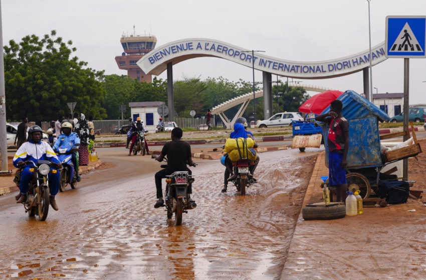  Flights resume at Niger airport following attack