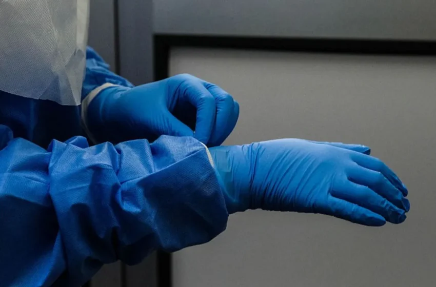  France confirms first Ebola case