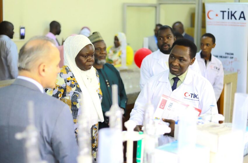  Turkiye Donates Science Labs to Ugandan School