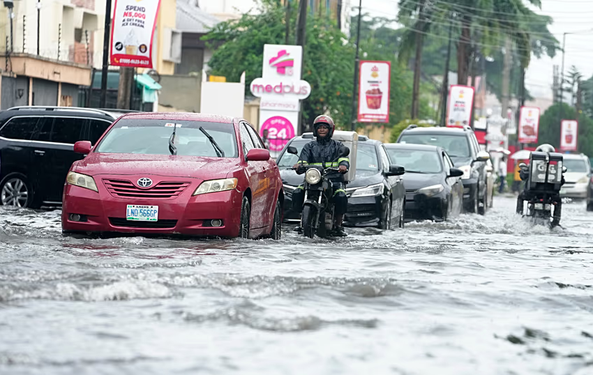  Nigeria puts 14 states on flood alert