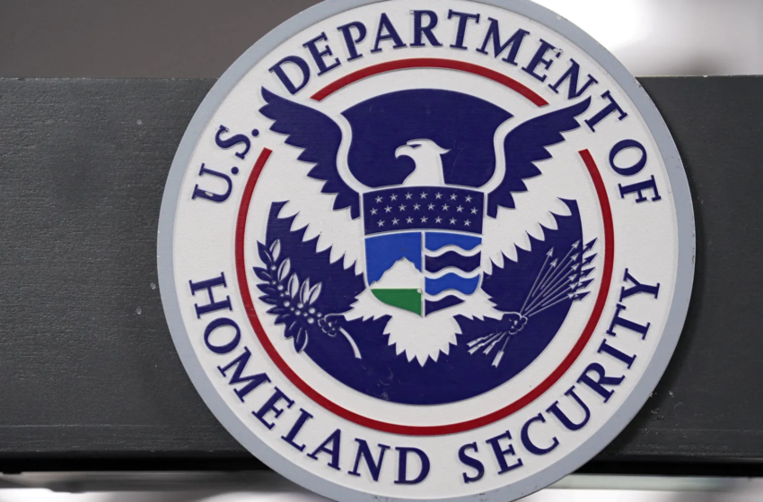  US tightens rules for foreign students