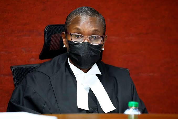  Kenya court shifts election to 2026