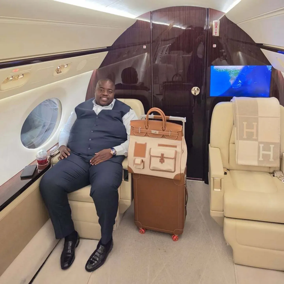  Zimbabwe tycoon Chivayo dies in helicopter crash